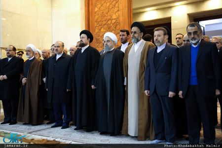 تجدید میثاق رئیس جمهور و اعضای هیئت دولت با آرمان های حضرت امام(س) تجدید میثاق رئیس جمهور و اعضای هیئت دولت با آرمان های حضرت امام(س)