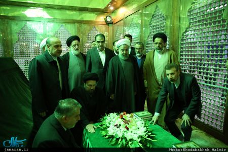 تجدید میثاق رئیس جمهور و اعضای هیئت دولت با آرمان های حضرت امام(س) تجدید میثاق رئیس جمهور و اعضای هیئت دولت با آرمان های حضرت امام(س)