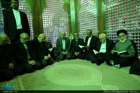 تجدید میثاق رئیس جمهور و اعضای هیئت دولت با آرمان های حضرت امام(س) تجدید میثاق رئیس جمهور و اعضای هیئت دولت با آرمان های حضرت امام(س)