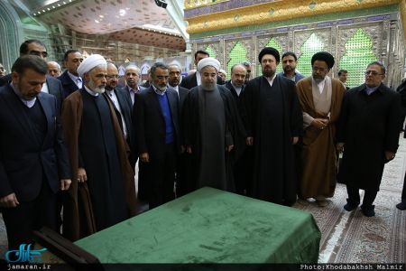 تجدید میثاق رئیس جمهور و اعضای هیئت دولت با آرمان های حضرت امام(س) تجدید میثاق رئیس جمهور و اعضای هیئت دولت با آرمان های حضرت امام(س)