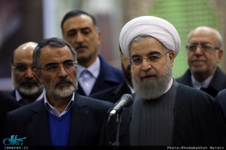 تجدید میثاق رئیس جمهور و اعضای هیئت دولت با آرمان های حضرت امام(س) تجدید میثاق رئیس جمهور و اعضای هیئت دولت با آرمان های حضرت امام(س)