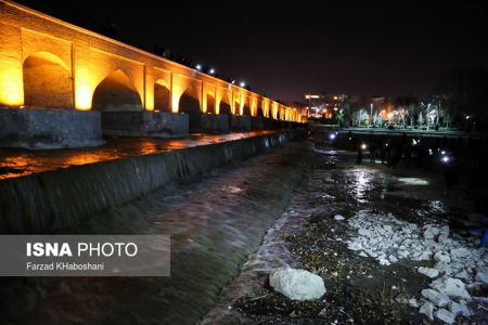    شادمانی از زنده‌شدن زاینده‌رود  