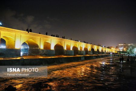    شادمانی از زنده‌شدن زاینده‌رود  