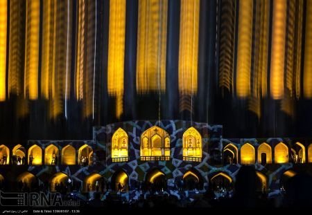  نورپردازی سه بعدی بر روی آثار تاریخی اصفهان  