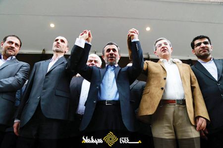   اخبارسیاسی ,خبرهای  سیاسی ,گلریزان احمدی نژاد
