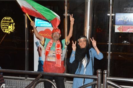   شادی تهرانی ها بعد از پیروزی تیم ملی فوتبال 