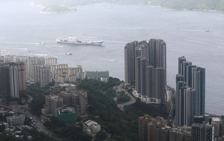   جشن ورود اولین ناو هواپیمابر چین به هنگ کنگ‎