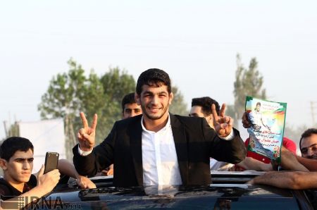 اخبار,اخبار ورزشی ونتایج مسابقات, استقبال مردم جویبار از نابغه کشتی آزاد