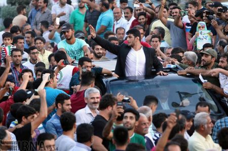 اخبار,اخبار ورزشی ونتایج مسابقات, استقبال مردم جویبار از نابغه کشتی آزاد