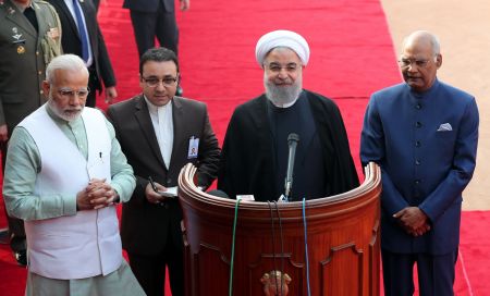 اخبارسیاسی ,خبرهای سیاسی ,استقبال رسمی مقامات هندوستان از روحانی اخبارسیاسی ,خبرهای سیاسی ,استقبال رسمی مقامات هندوستان از روحانی