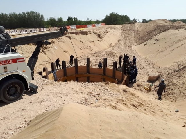 اخبار,اخبار حوادث,سقوط خودرو در عمق 15 متری در دوبی