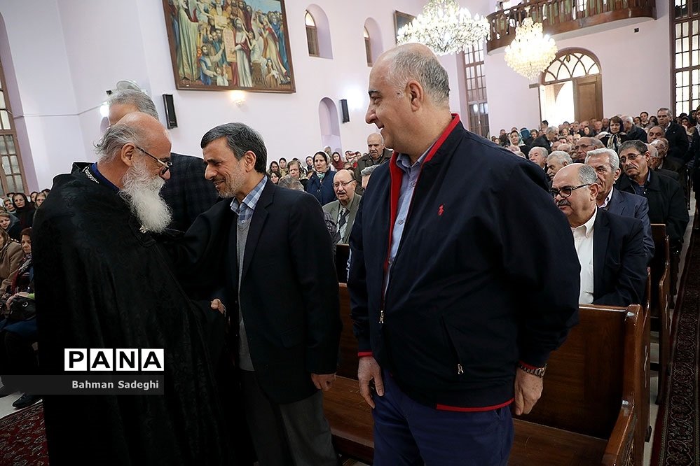 اخبار,عکس خبری,عکس یادگاری احمدی‌نژاد با بابانوئل