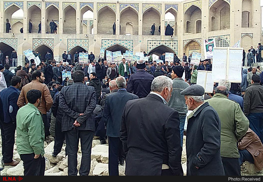 اخباراجتماعی ,خبرهای اجتماعی ,تجمع کشاورزان اصفهان اخبار اجتماعی ,خبرهای اجتماعی,تجمع کشاورزان اصفهان