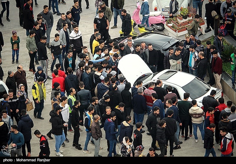 اخبار,عکس خبری, گرد همایی خودروی های کلاسیک در لاهیجان