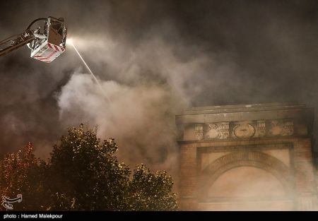 اخبار,عکس خبری,آتش‌سوزی در میدان حسن‌آباد تهران