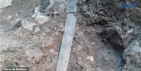اخبار,اخبارگوناگون,کشف یک شمشیر 3200 ساله اخبار,اخبارگوناگون,کشف یک شمشیر 3200 ساله