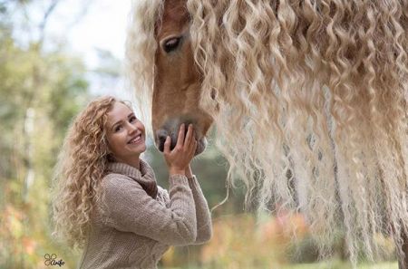 اخبار,اخبارگوناگون,هر دختری به مو‌های این اسب حسادت می‌کند!