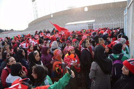 عکس خبری,حضور بانوان در ورزشگاه آزادی