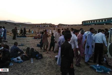 عکس خبری,خروج قطار زاهدان - تهران از ریل عکس خبری,خروج قطار زاهدان - تهران از ریل