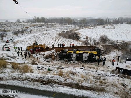 اخبار,اخبارحوادث, 10 کشته در واژگونی اتوبوس در اتوبان زنجان - تبریز