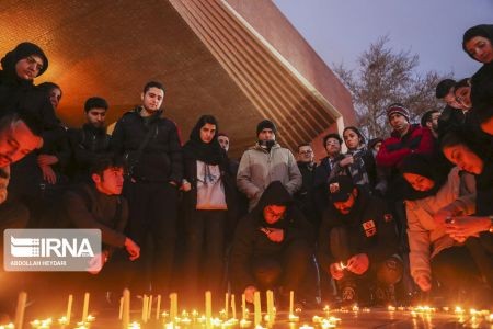 عکس خبری,اجتماع مردم مقابل دانشگاه‌ شریف و امیرکبیر