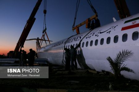 اخبار,عکس خبری,عملیات جابهجایی هواپیمای سانحهدیده ماهشهر اخبار,عکس خبری,عملیات جابهجایی هواپیمای سانحهدیده ماهشهر