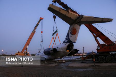 اخبار,عکس خبری,عملیات جابهجایی هواپیمای سانحهدیده ماهشهر اخبار,عکس خبری,عملیات جابهجایی هواپیمای سانحهدیده ماهشهر