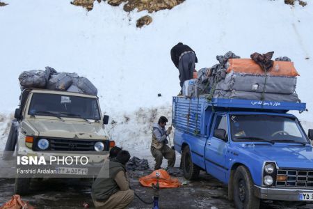 اخبار,عکس خبری, بارانداز کولبران کوه تته