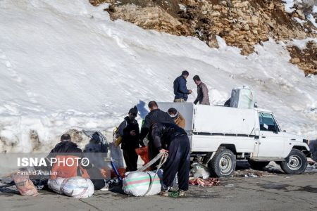 اخبار,عکس خبری, بارانداز کولبران کوه تته