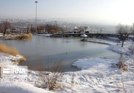 اخبار,انعکاس,یخ زدگی دریاچه مصنوعی تپه گردشگری چغا بروجرد