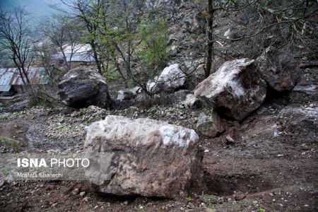 عکس خبری,ریزش کوه در روستای پیت سرای سوادکوه