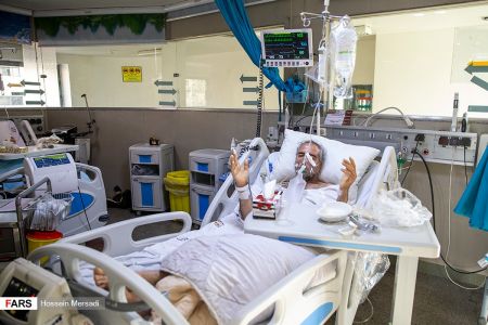 عکس خبری,تحویل سال نو در بخش کرونای بیمارستان بقیه الله