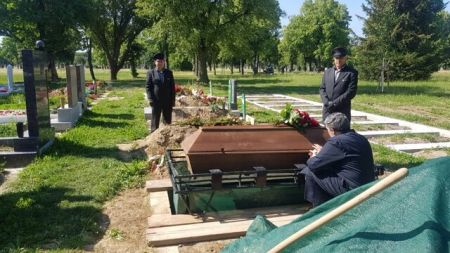 اخبار,اخبار هنری,پیکر مهدی اخوان لنگرودی اخبار,اخبار هنری,پیکر مهدی اخوان لنگرودی