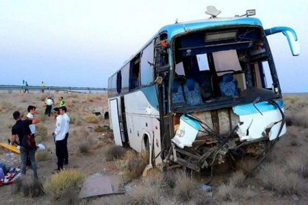 اخبار,اخبار حوادث,برخورد سمند با یک دستگاه اتوبوس در چهارمحال و بختیاری