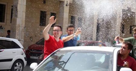 اخبار,اخبار گوناگون,جشن خیابانی دانش آموزان فارغ التحصیل فلسطینی اخبار,اخبار گوناگون,جشن خیابانی دانش آموزان فارغ التحصیل فلسطینی
