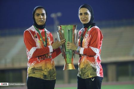 عکس خبری,جشن قهرمانی تیم فوتبال بانوان شهرداری بم عکس خبری,جشن قهرمانی تیم فوتبال بانوان شهرداری بم