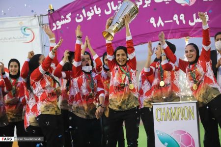 عکس خبری,جشن قهرمانی تیم فوتبال بانوان شهرداری بم عکس خبری,جشن قهرمانی تیم فوتبال بانوان شهرداری بم