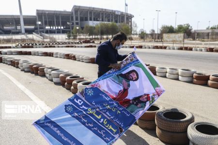 عکس خبری,ثبت رکورد جهانی جابجایی کامیون با دندان عکس خبری,ثبت رکورد جهانی جابجایی کامیون با دندان