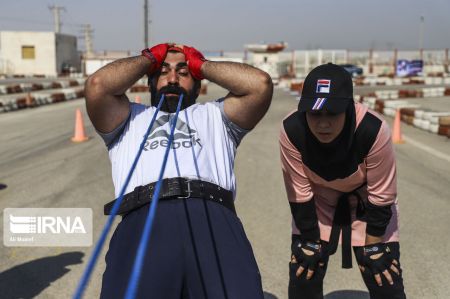 عکس خبری,ثبت رکورد جهانی جابجایی کامیون با دندان