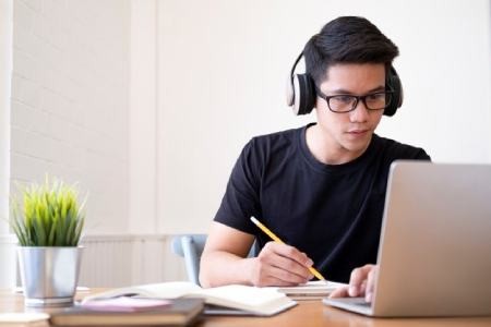 آموزش آنلاین زبان انگلیسی آموزش آنلاین زبان انگلیسی