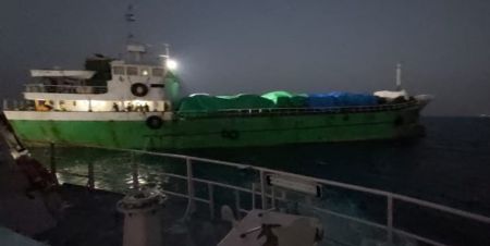 اخبار,اخبار حوادث,واژگونی یک شناور در لارک هرمزگان اخبار,اخبار حوادث,واژگونی یک شناور در لارک هرمزگان