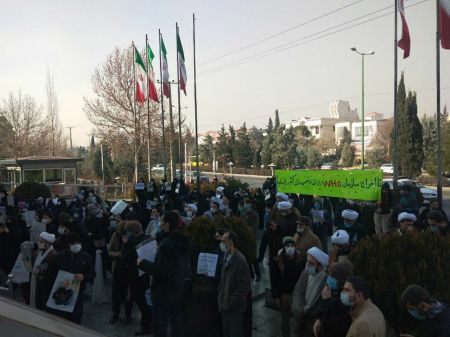 اخبار,اخبار سیاسی,تجمع مخالفان واکسن خارجی کرونا مقابل وزارت بهداشت اخبار,اخبار سیاسی,تجمع مخالفان واکسن خارجی کرونا مقابل وزارت بهداشت