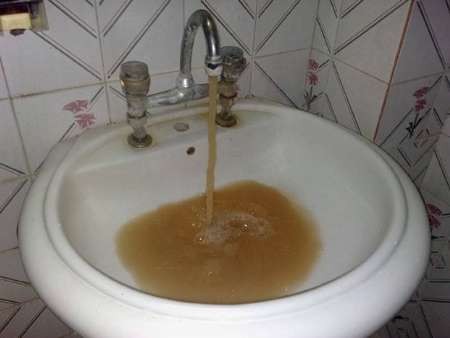 اخبار,اخبار اجتماعی,وجود فاضلاب در آب شرب اهواز