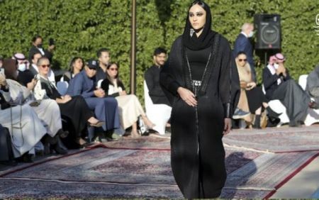 اخبارگوناگون,خبرهای گوناگون ,نمایش مد لباس زنان عربستان اخبارگوناگون,خبرهای گوناگون ,نمایش مد لباس زنان عربستان