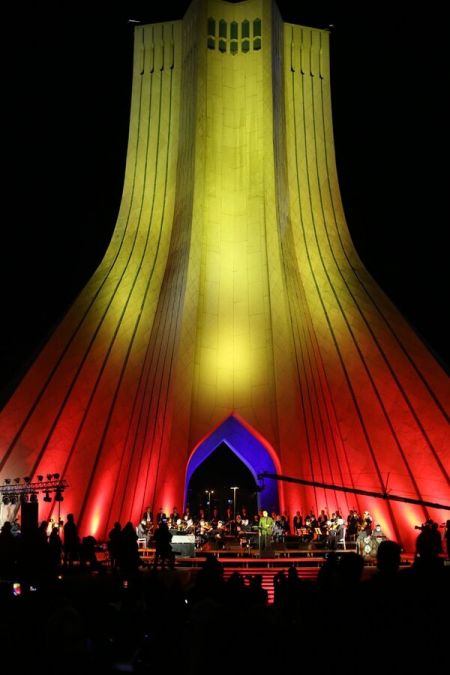 کنسرت علیرضا قربانی در برج آزادی،اخبار امروز،اخبار جدید کنسرت علیرضا قربانی در برج آزادی,اخبار امروز,اخبار جدید