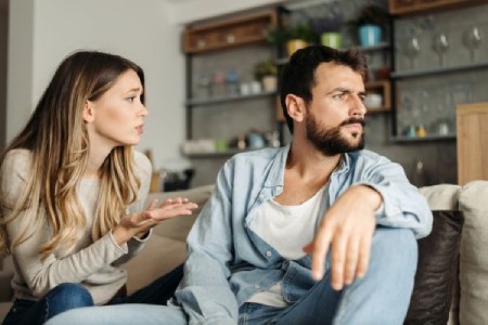راه حل هایی برای رفع مشکلات مردان ایرادگیر و زنان افسرده