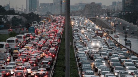 ترافیک چه تاثیری بر روان کلان شهر نشین ها میگذارد ترافیک چه تاثیری بر روان کلان شهر نشین ها میگذارد