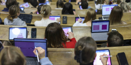 آموزش مبتنی بر فناوری