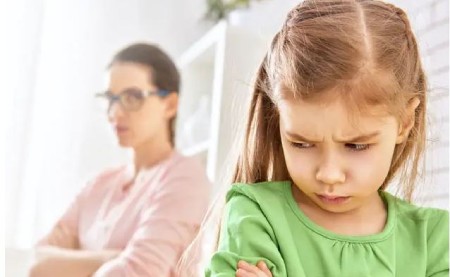 اصلاح رفتارهای اشتباه والدین با کودک پیش دبستانی