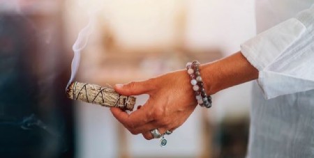 دوش نمک برای رفع سنگینی